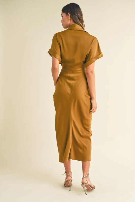 Malibu Dress Satin Short Sleeve - Image 13
